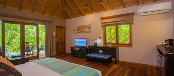 Veligandu Island Resort & Spa