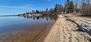 Beach - Summer gem with glazed terrace near Inälvsviken (Inälv)
