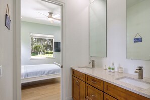 Bathroom - Private Dock & Patio! Lake June Waterfront Home (Lake Placid)
