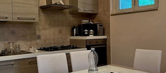 Peaceful Sea-View Nook: A Formia Retreat