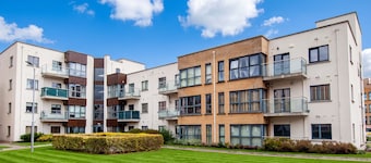 Modern 2-Bed Near Luas & Dublin Mountains