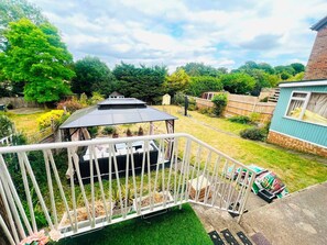 Unclassified image, 2 of 26, button - Inviting 3BDR Garden Home in Sanderstead (Greater London)