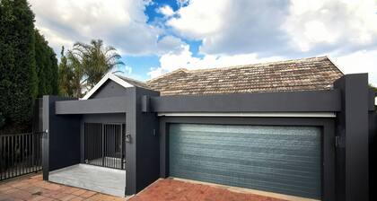 Nest24 Evans Park Private & Cosy Guest Suite 1