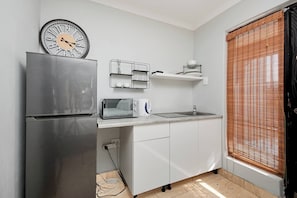 Unclassified image, 2 of 21, button - Nest24 Evans Park Private & Cosy Guest Suite 1 (Johannesburg)