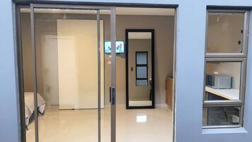 Room, 1 Bedroom, Patio | 1 bedroom