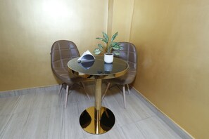 Classic Room | Dining - Hotel Skyline Residency (Ghaziabad)