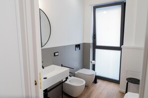 Bathroom - Vrbo Property (BARI)