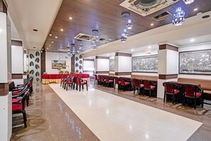 House | Dining
