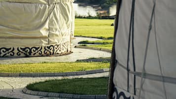 Chalet Tradizionale, vista lago | Parco della struttura
