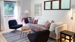 Smart TV, fireplace - Nice home in Frederiksværk with WiFi (Frederiksværk)