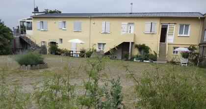 A townhouse in the countryside by the sea. 30 m². Small dogs are allowed.