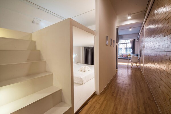 Pratunam Design Boutique - Bangkok