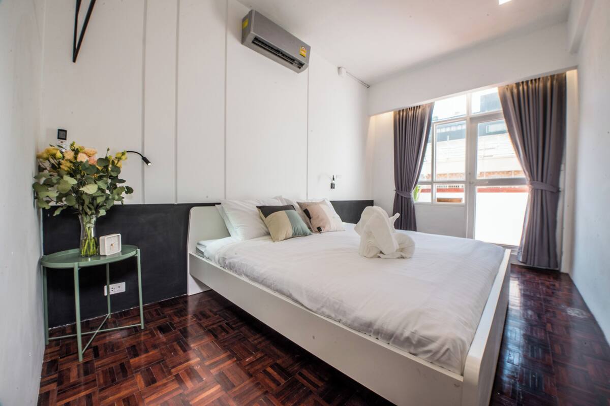 Deluxe Double Room, Patio, City View | WiFi (free)
