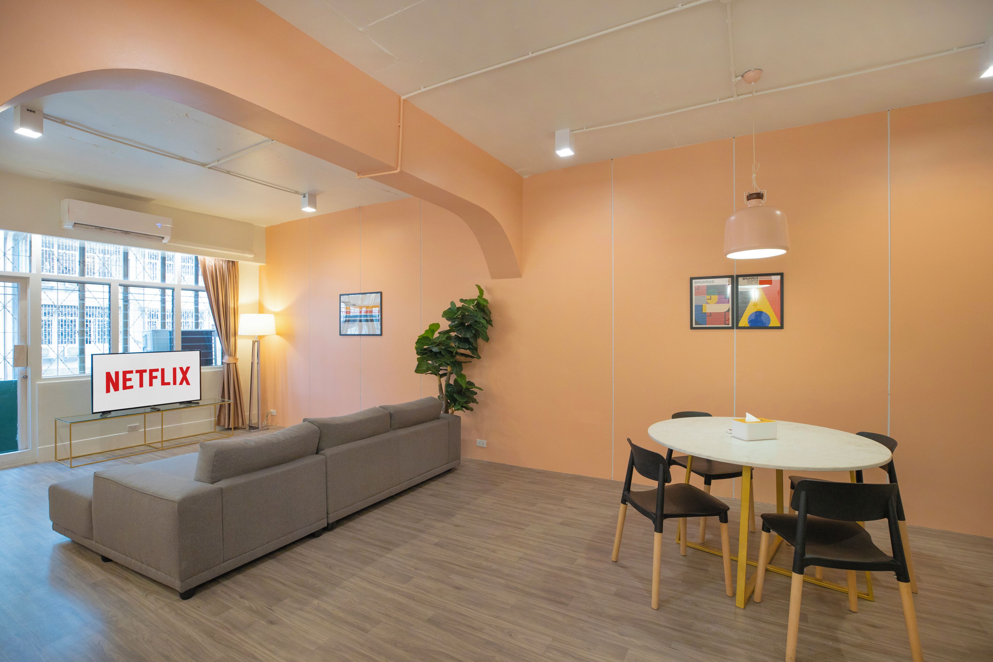 Luxury Triple Room, Patio, City View | Interior