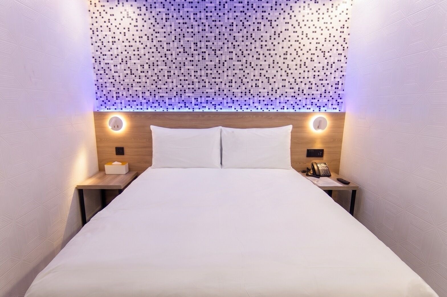 Standard Double Room, 1 Double Bed, Private Bathroom | Desk, WiFi (free)