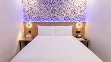 Standard Double Room, 1 Double Bed, Private Bathroom | Desk, WiFi (free)