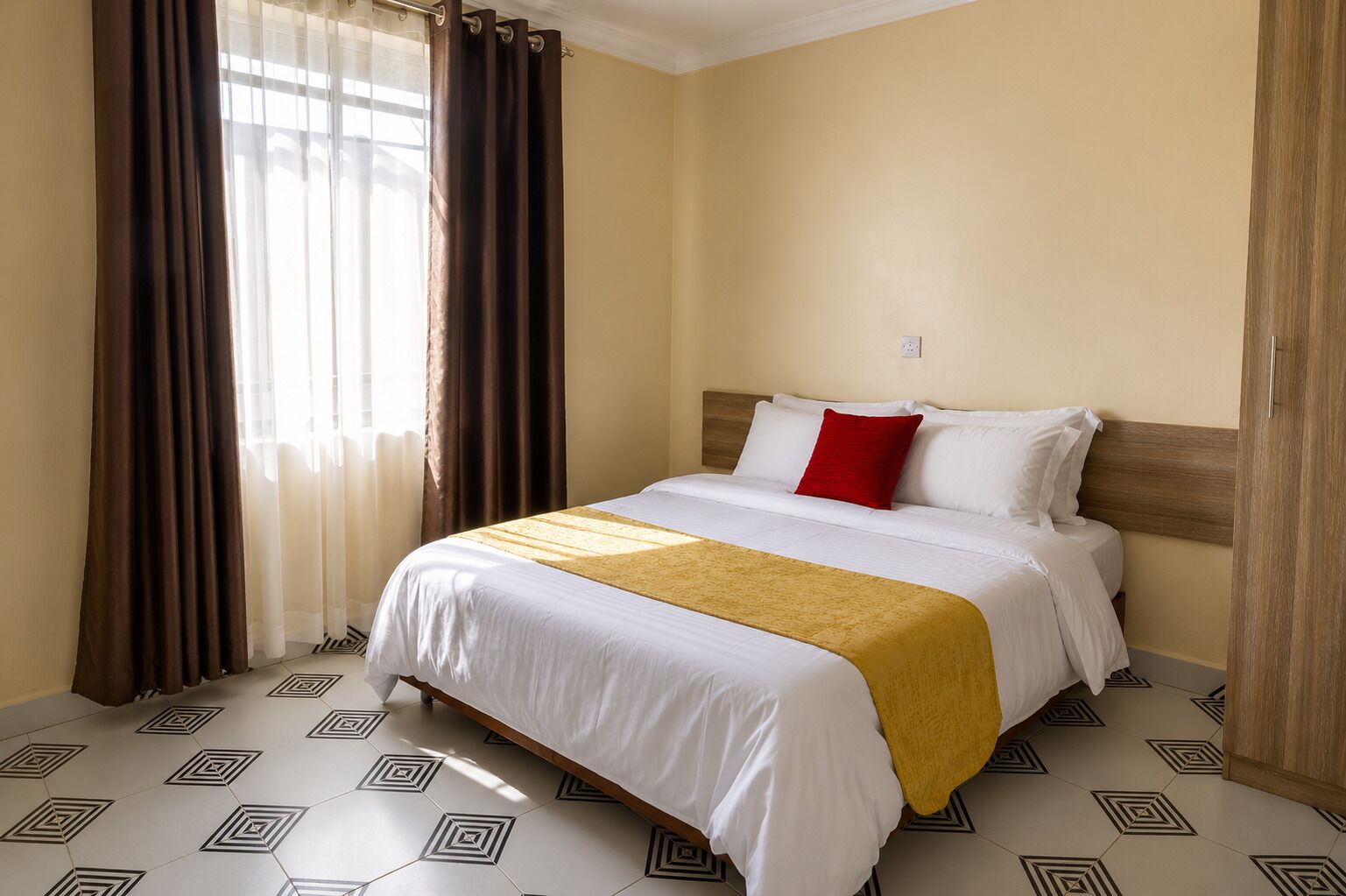 Comfort Double Room, City View | Desk, WiFi (free)