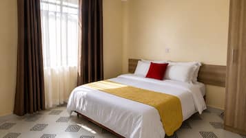 Comfort Double Room, City View | Desk, WiFi (free)