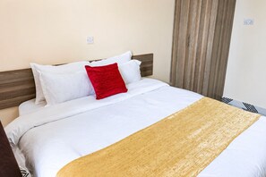 Comfort-Doppelzimmer, Stadtblick | Schreibtisch, kostenloses WLAN