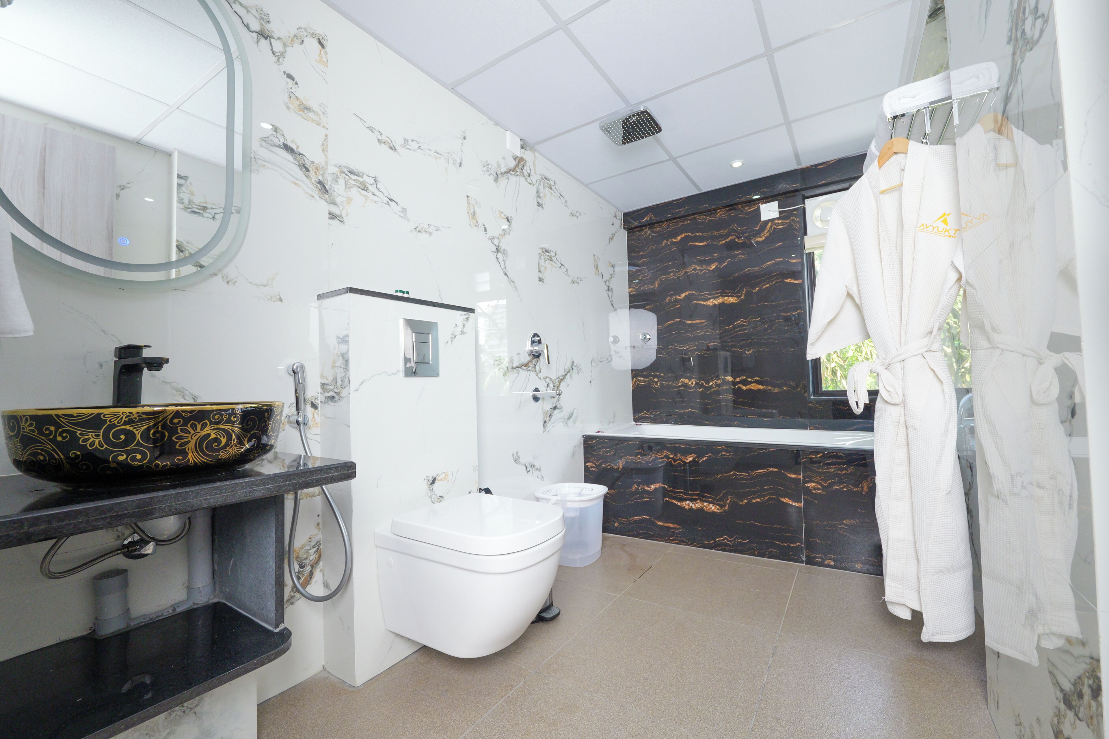Doppia Luxury | Bagno | Doccia, asciugacapelli, asciugamani, sapone