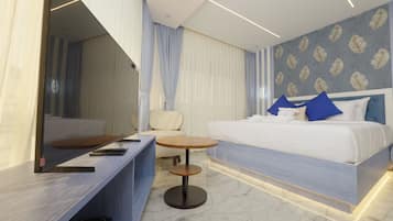 Classic Double Room, City View | Desk, laptop workspace, free WiFi
