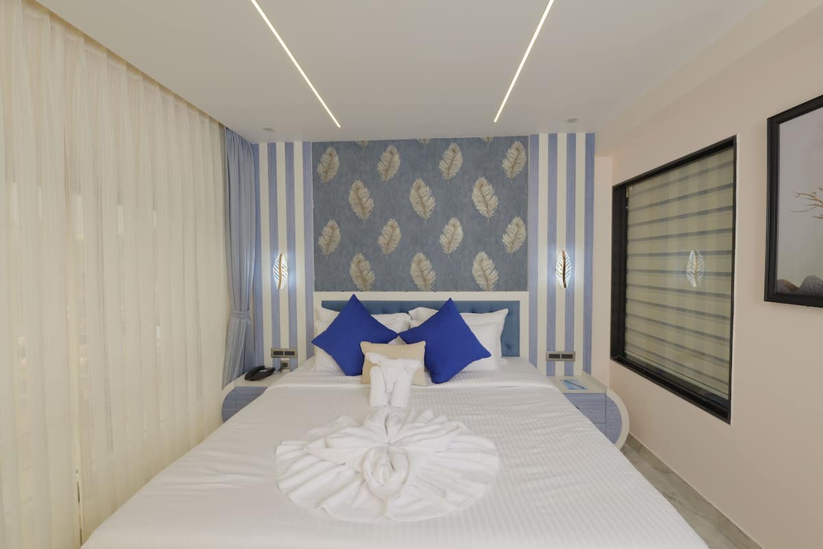 Doppia Luxury | Una scrivania, postazione laptop, Wi-Fi gratuito