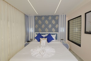 Doppia Luxury | Una scrivania, postazione laptop, Wi-Fi gratuito