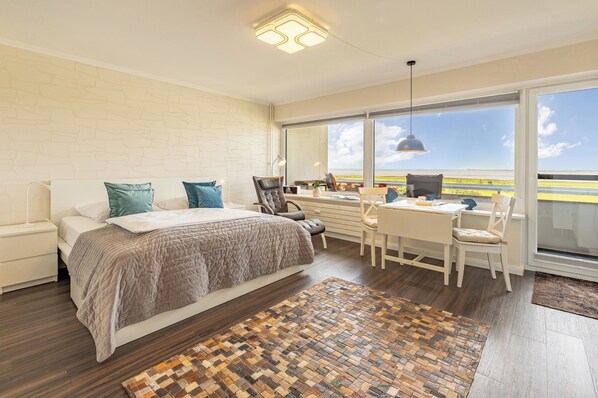 Room - Vrbo Property (Husum)