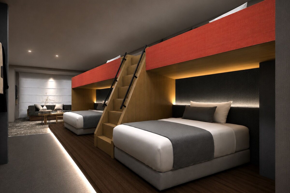 In-room safe, WiFi (free), bed sheets