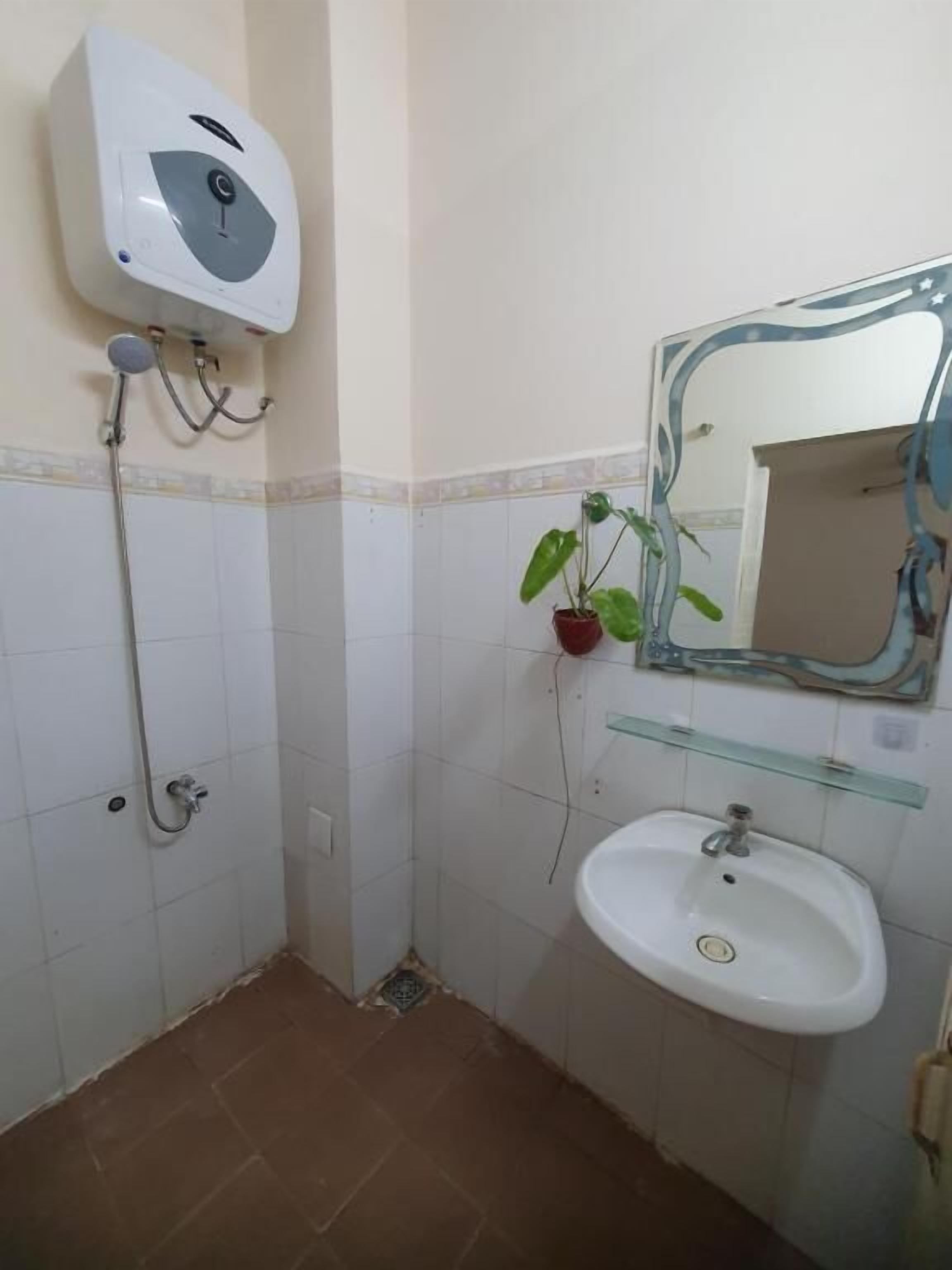 Chambre classique double | Salle de bain | Pantoufles