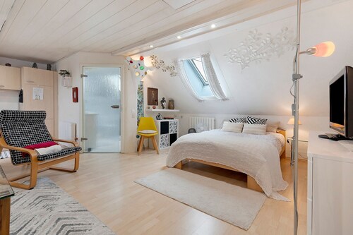 "Beinheim Pleasant 45 m² Studio" with Balcony and Wi-Fi