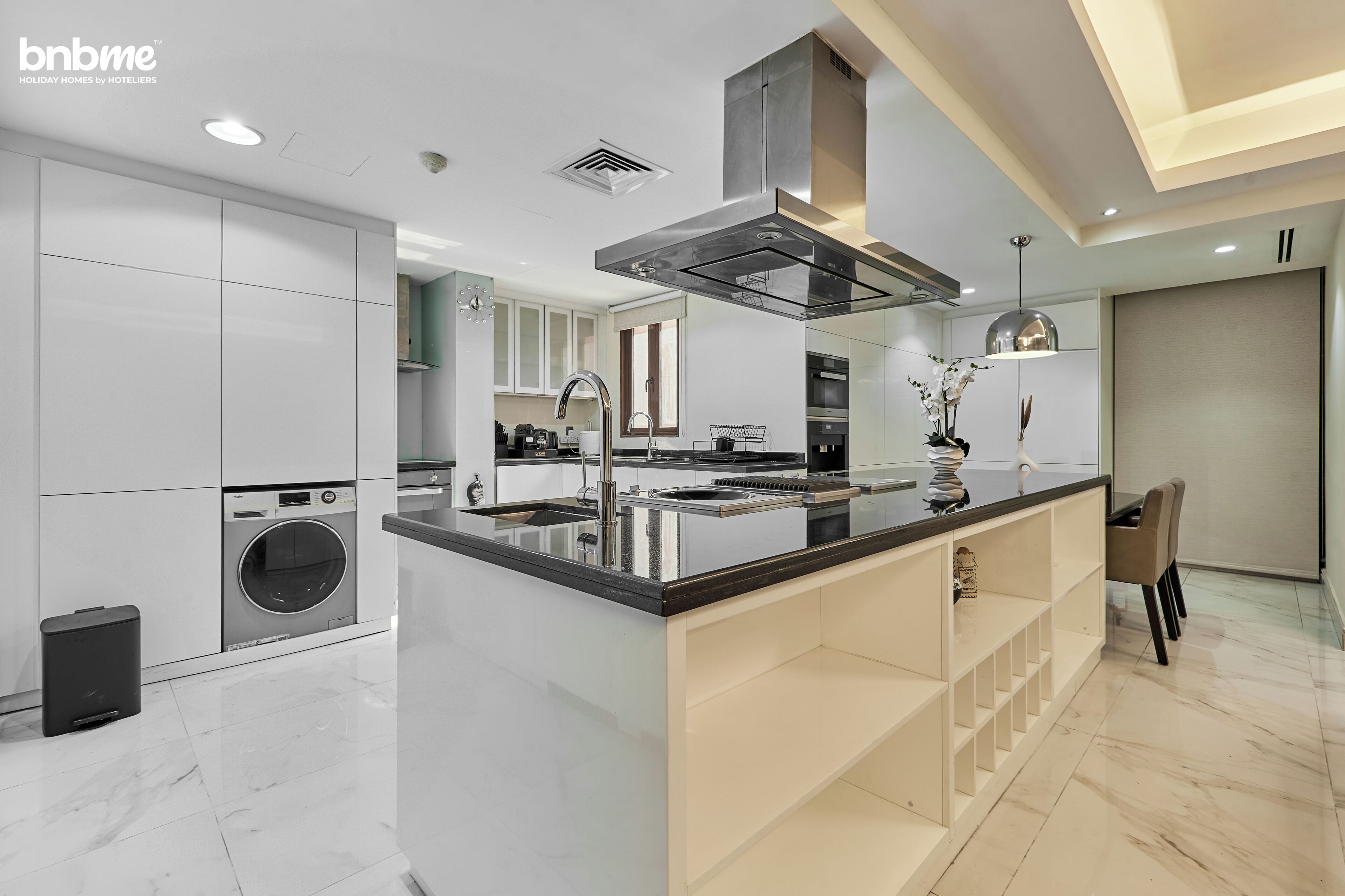 Deluxe Apartment, Balcony | Private kitchen