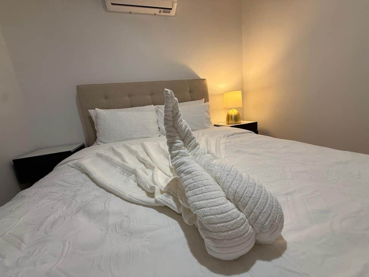 Iron/ironing board, WiFi