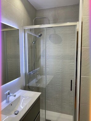 Bathroom - Habitation Doble y amplia en zona centrica (Barcelona)