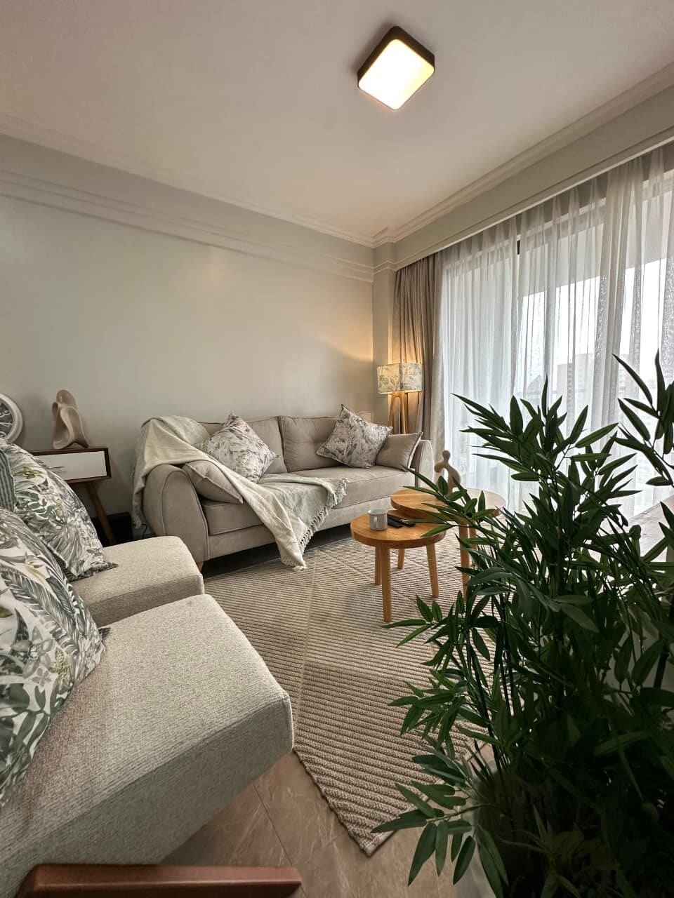 Deluxe Apartment, Balcony, City View | Living area | 32-inch Smart TV with digital channels
