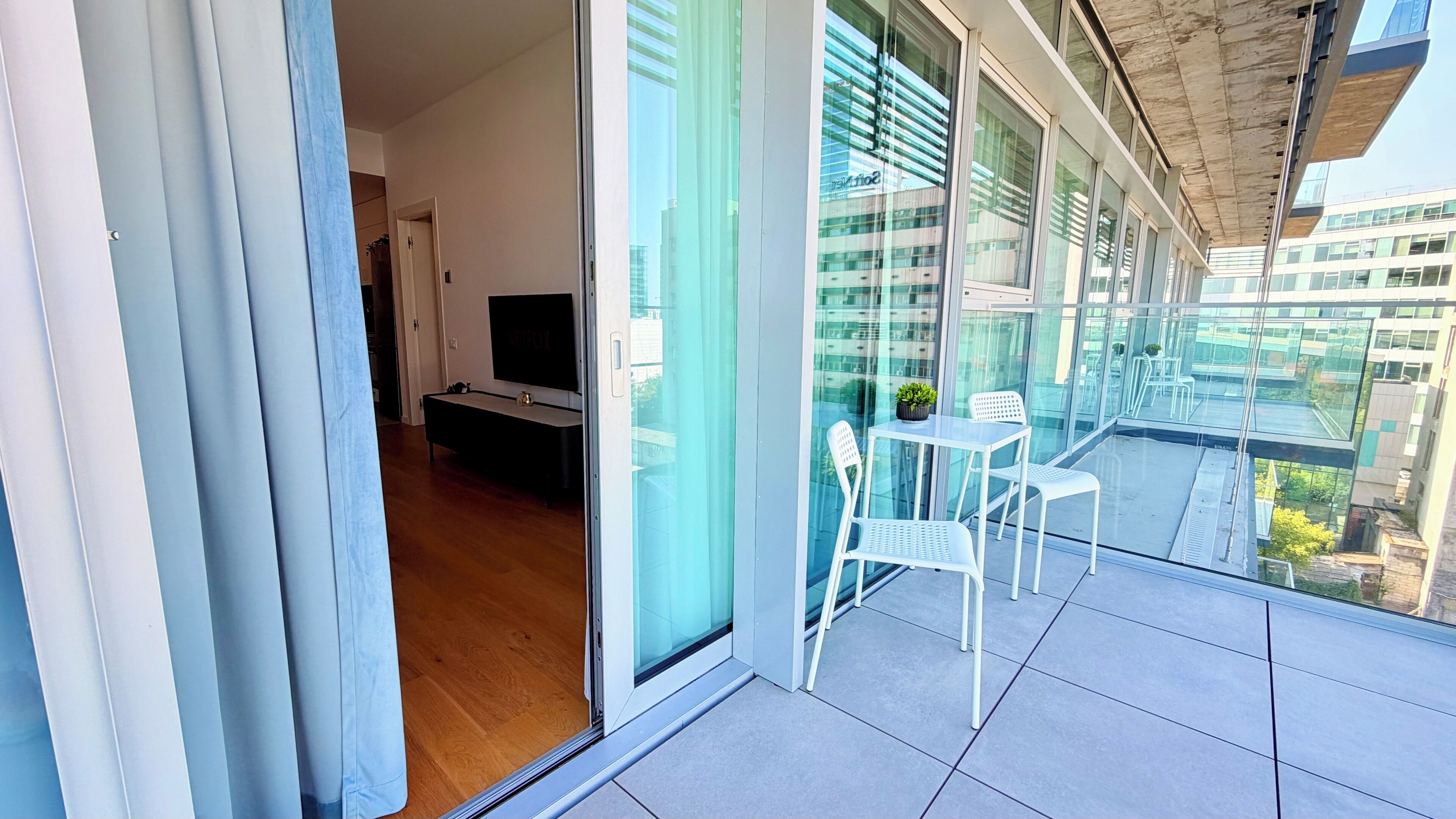 Apartamento conforto, 1 cama de casal e sofá-cama, para não fumantes | Opções para refeição ao ar livre