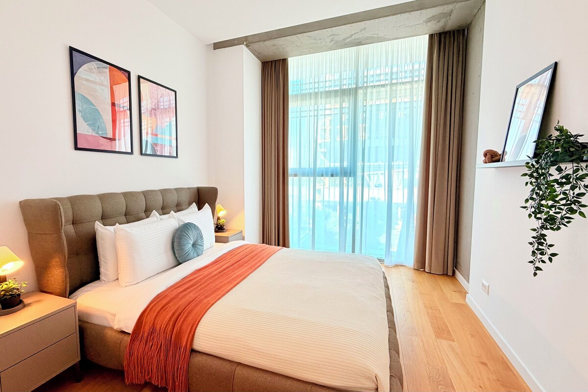 Apartamento conforto, 1 cama de casal e sofá-cama, para não fumantes | Cortinas blackout, ferros/tábuas de passar roupa, Wi-Fi de cortesia