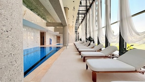 Unclassified image, 2 of 133, button - Skyline Haven 1BR Balcony in UP-site (București)