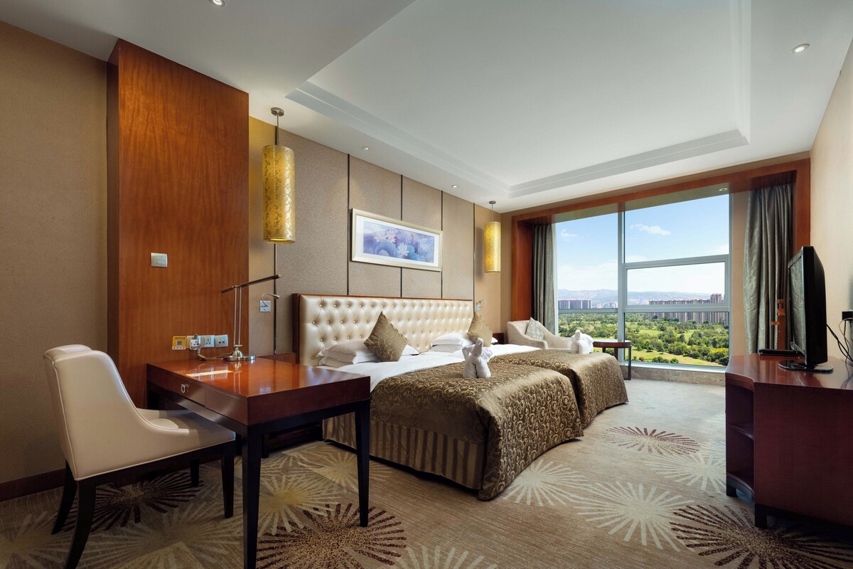 Quarto casal luxo, vista para a cidade | Wi-Fi de cortesia