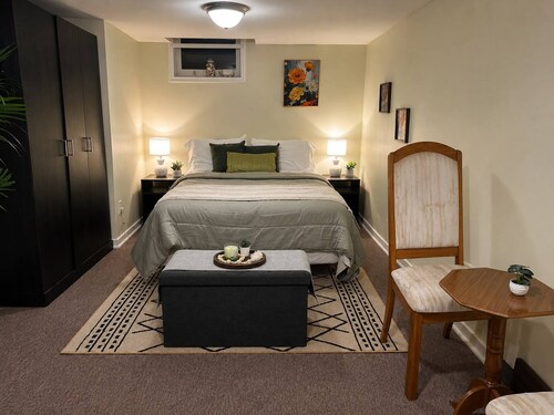 Room-cozy Basement Retreat in Bancroft