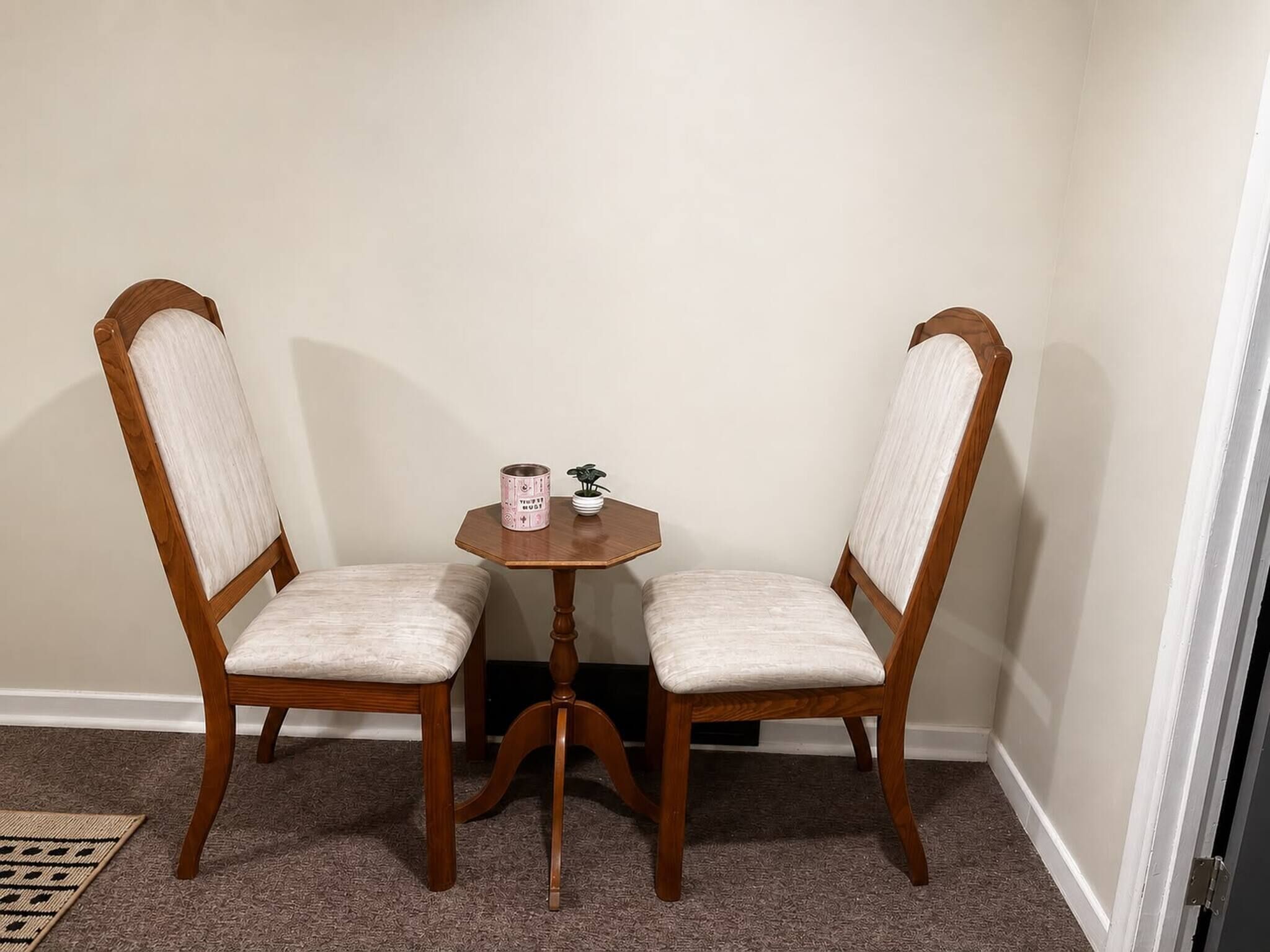 Room, 1 Bedroom, Patio | Dining room