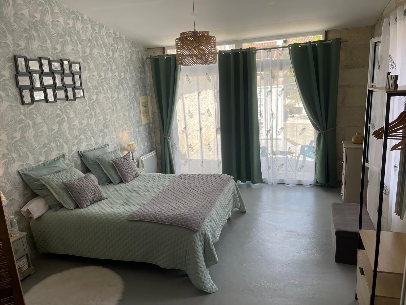 1 bedroom, iron/ironing board, bed sheets