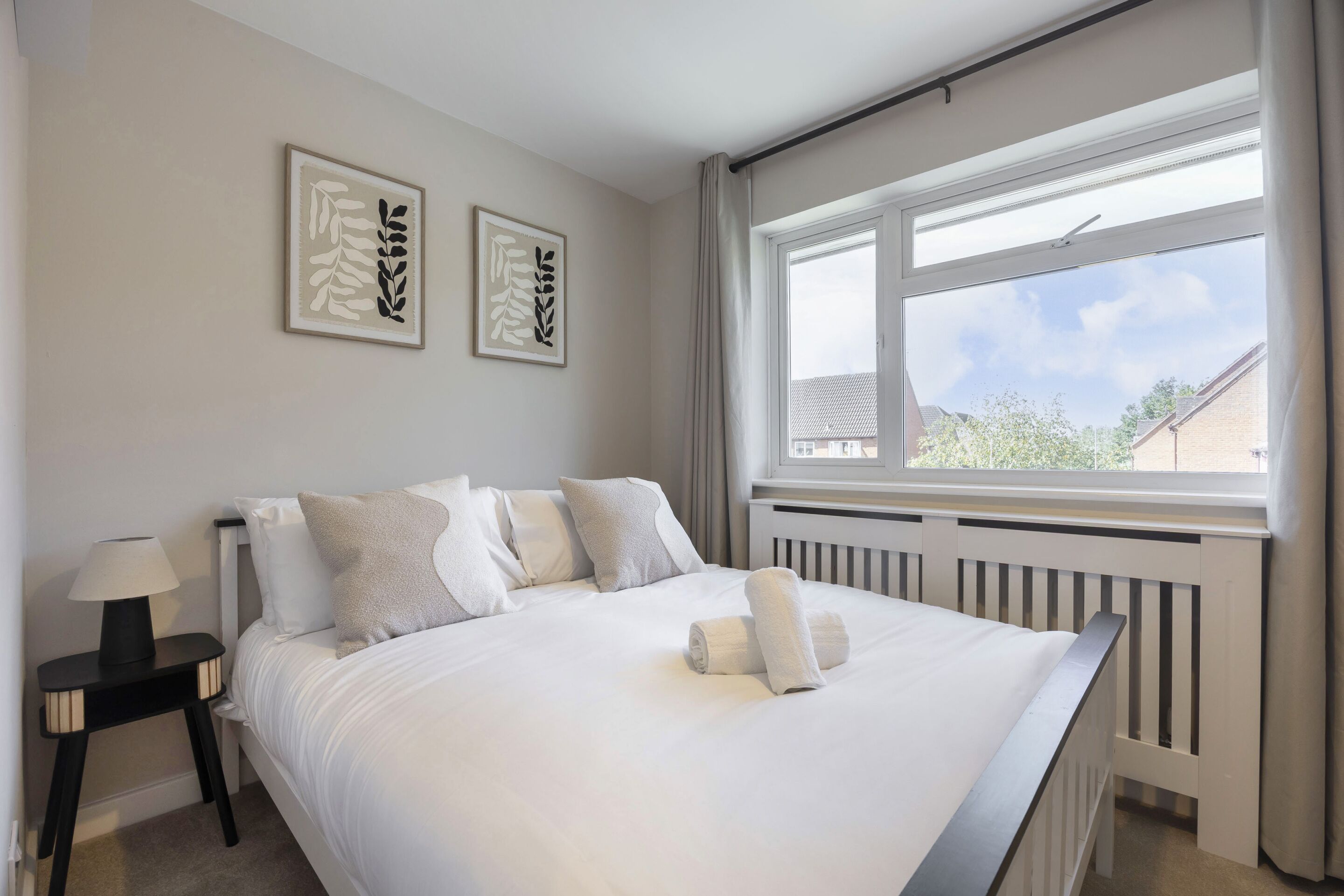 Desk, iron/ironing board, WiFi (free), bed sheets
