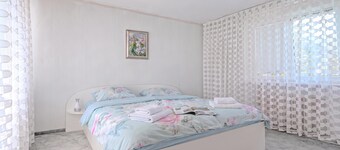 Villa Evita Vintage House With Pool in Pohorje
