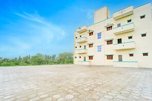 Ảnh chưa phân loại, 2 trong số 17 ảnh, nút