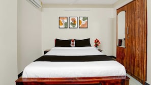 Ảnh chưa phân loại, 3 trong số 17 ảnh, nút