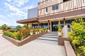 Quầy tiếp tân