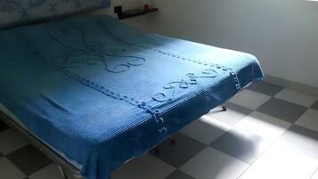 2 camere, ferro/asse da stiro