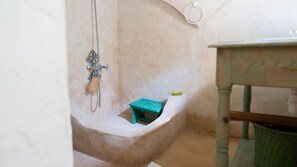Rumah | 4 kamar tidur