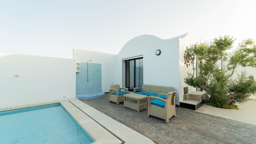 3-bedroom Villa With Private Pool Studio